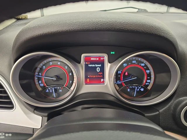 Used 2018 Redline 2 Coat Pearl Dodge SXT image 28