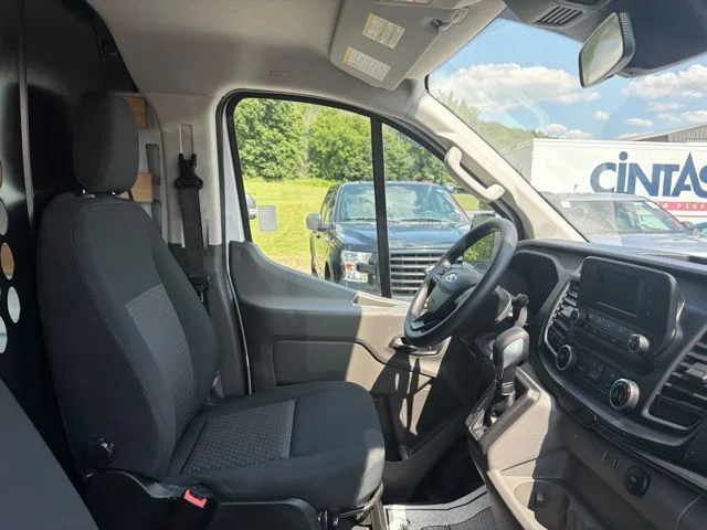 Used 2025 White Ford Base image 29