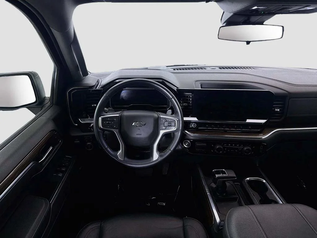 Used 2023 White Chevrolet LT Trail Boss image 27