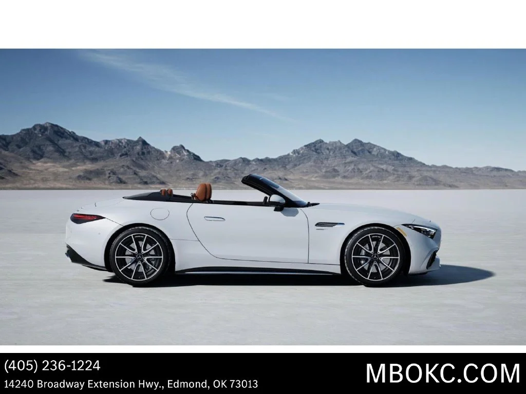 New 2027 MANUFAKTUR Moonlight White Metallic Mercedes-Benz AMG® SL 43 Roadster image 17