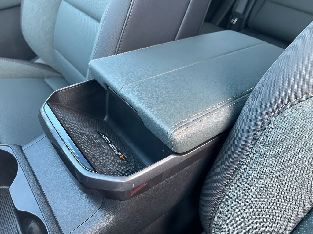 2026 GMC Terrain AT4 - Photo 25