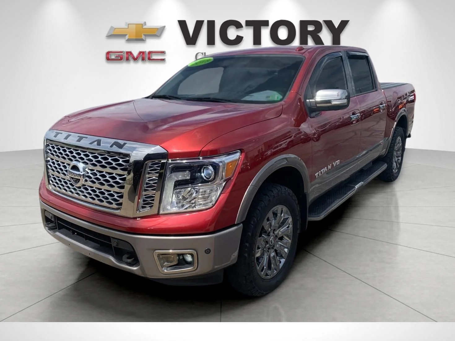 Used 2018 Red Nissan Platinum Reserve image 7