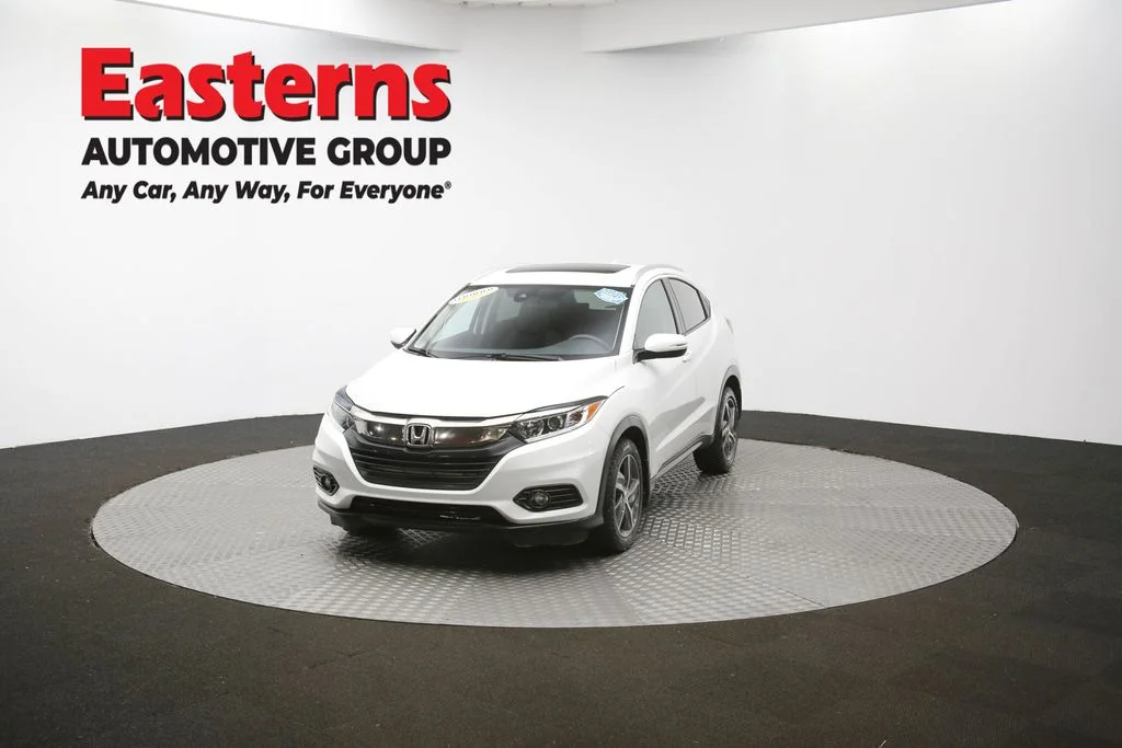 Used 2021 White Honda EX image 52