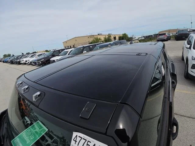Used 2025 Void Black GMC 2X image 9