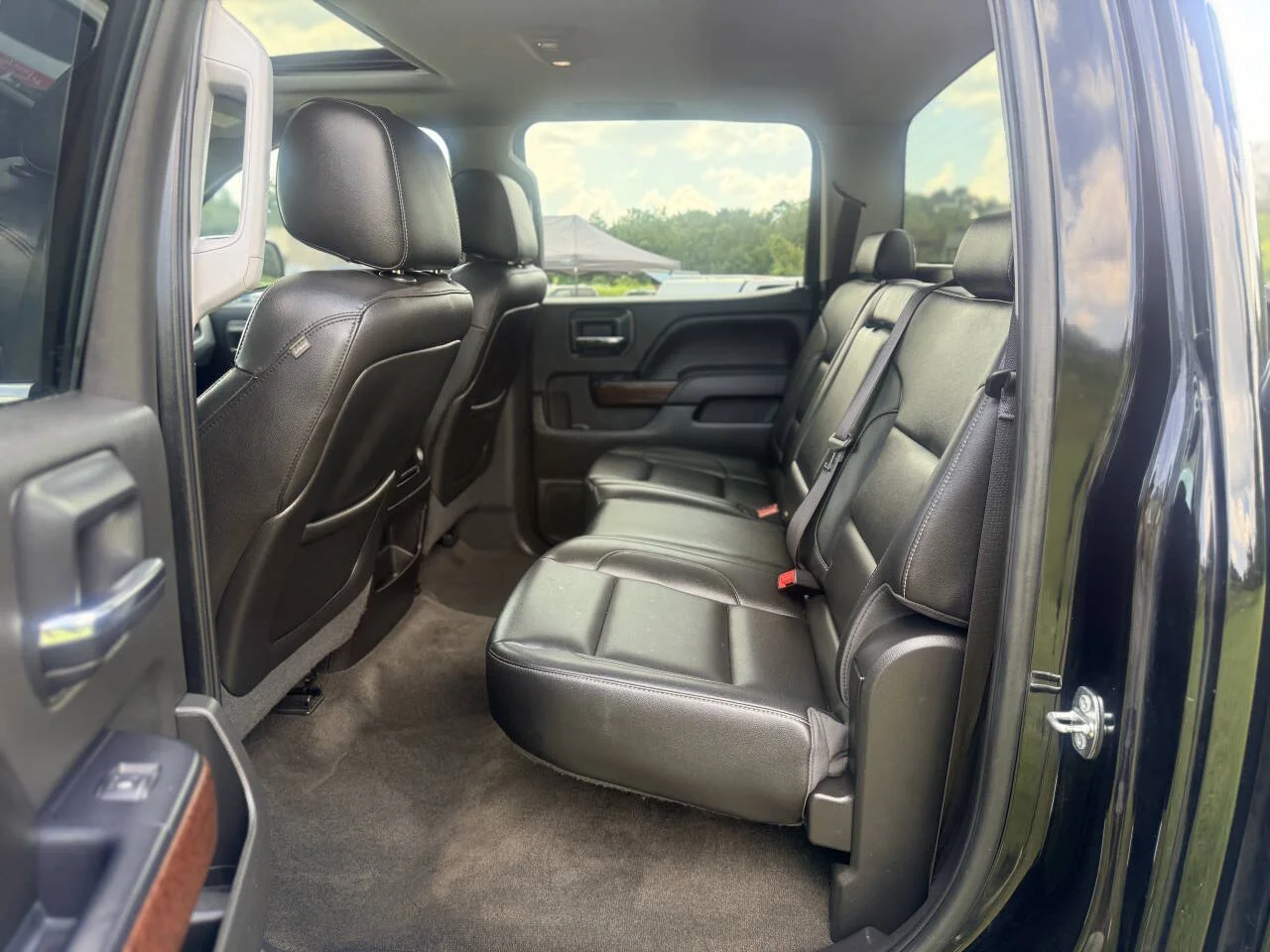 Used 2015 Black GMC SLT 4x2 4dr Crew Cab 5.8 ft. SB image 16