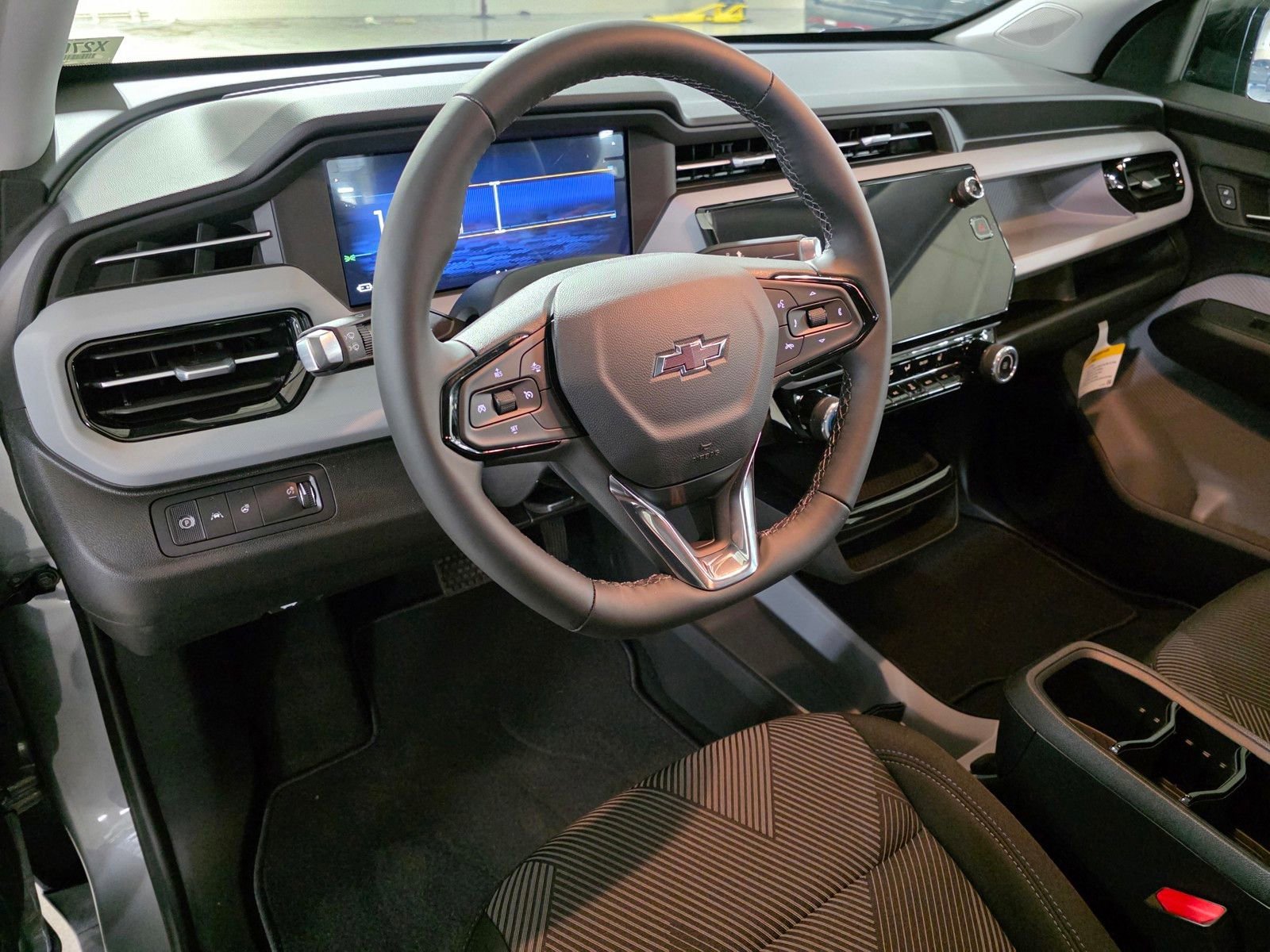 2027 Chevrolet Bolt LT - Photo 24