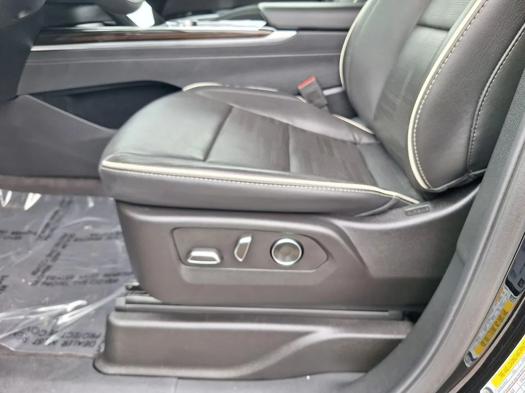 Certified Used 2025 Black Cadillac Premium Luxury image 33