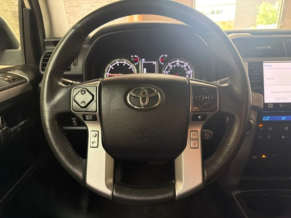 Used 2020 Blizzard Pearl Toyota Limited image 16