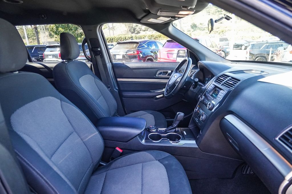 2019 Ford Explorer XLT - Photo 16