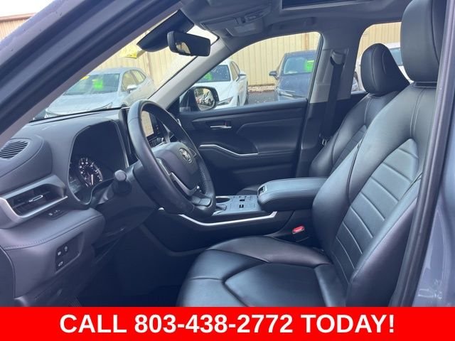 Used 2023 Gray Toyota XLE image 7