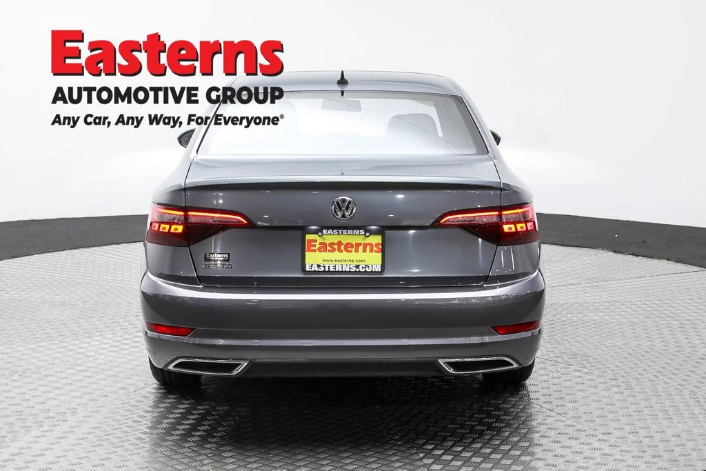 Used 2021 Gray Volkswagen R-Line image 6