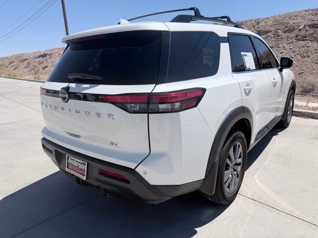 2024 Nissan Pathfinder SV - Photo 8