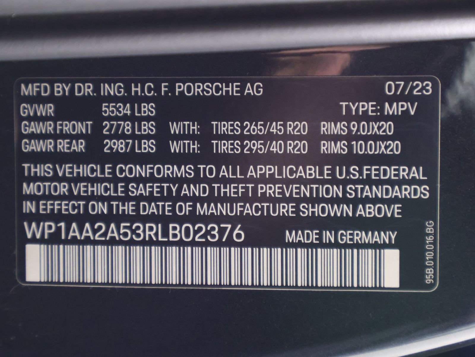 Certified Used 2024 Volcano Grey Metallic Porsche  image 19