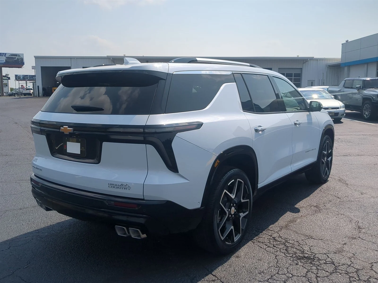 New 2026 Polar White Tricoat Chevrolet High Country image 32