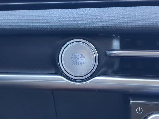 New 2025 Gray Hyundai SEL Convenience FWD image 28