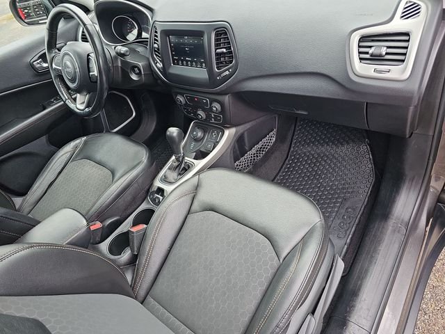 Used 2019 Gray Jeep Latitude image 29