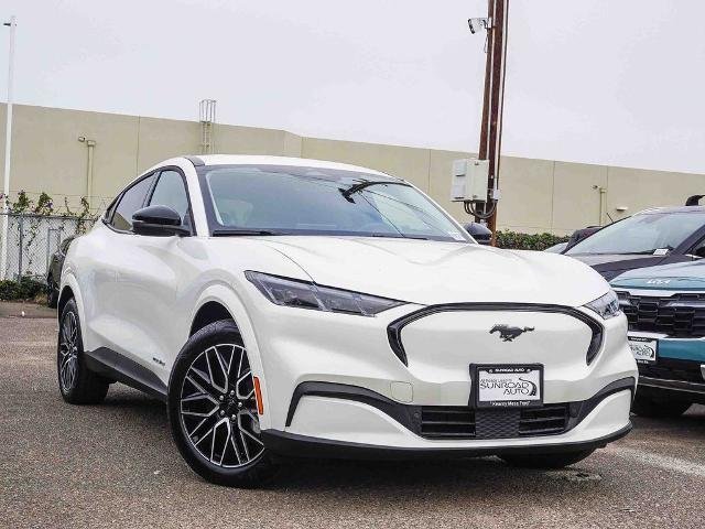 New 2026 Star White Metallic Tri-coat Ford Premium image 27