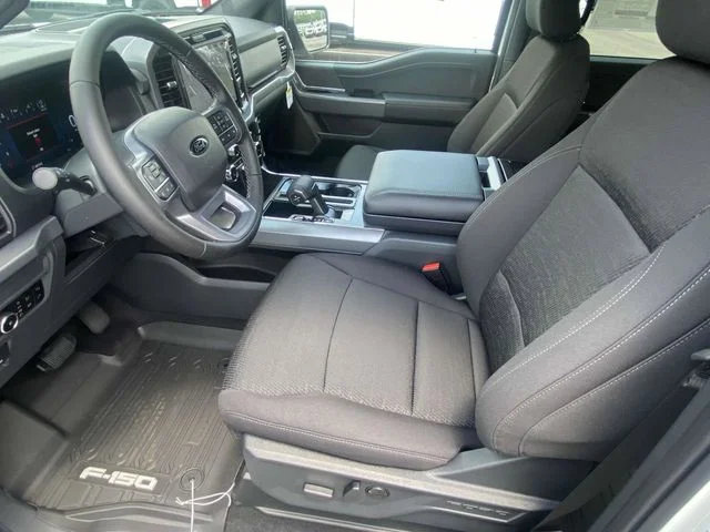 2025 Ford F-150 XLT - Photo 6