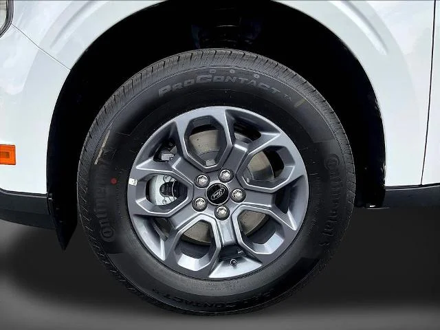 New 2026 Oxford White Ford XLT image 48