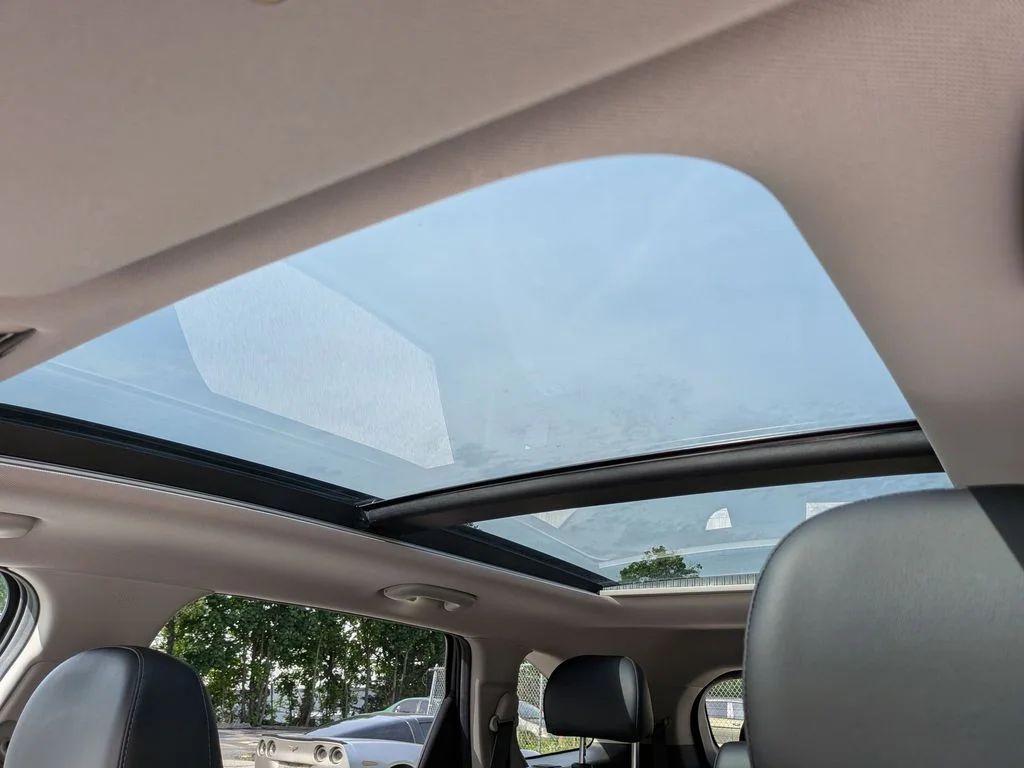 Used 2022 Green Kia S image 22