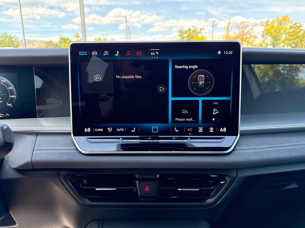 Certified Used 2026  Volkswagen SE R-Line Black image 18