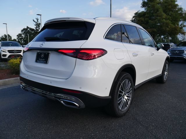 New 2026 Polar White Mercedes-Benz GLC 300 image 25