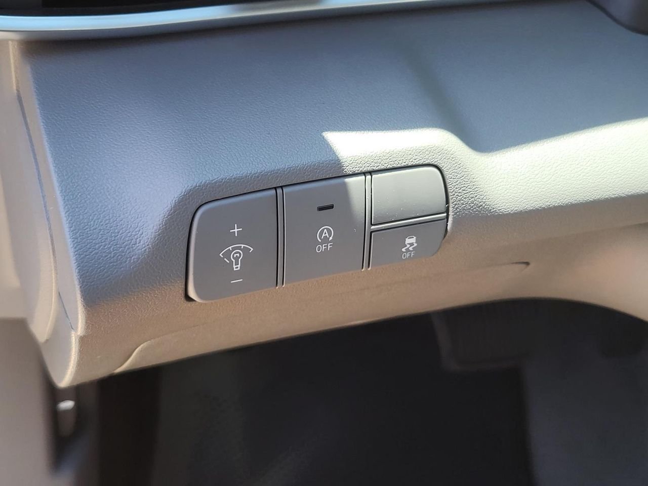 New 2026 Amazon Gray Hyundai SE image 14