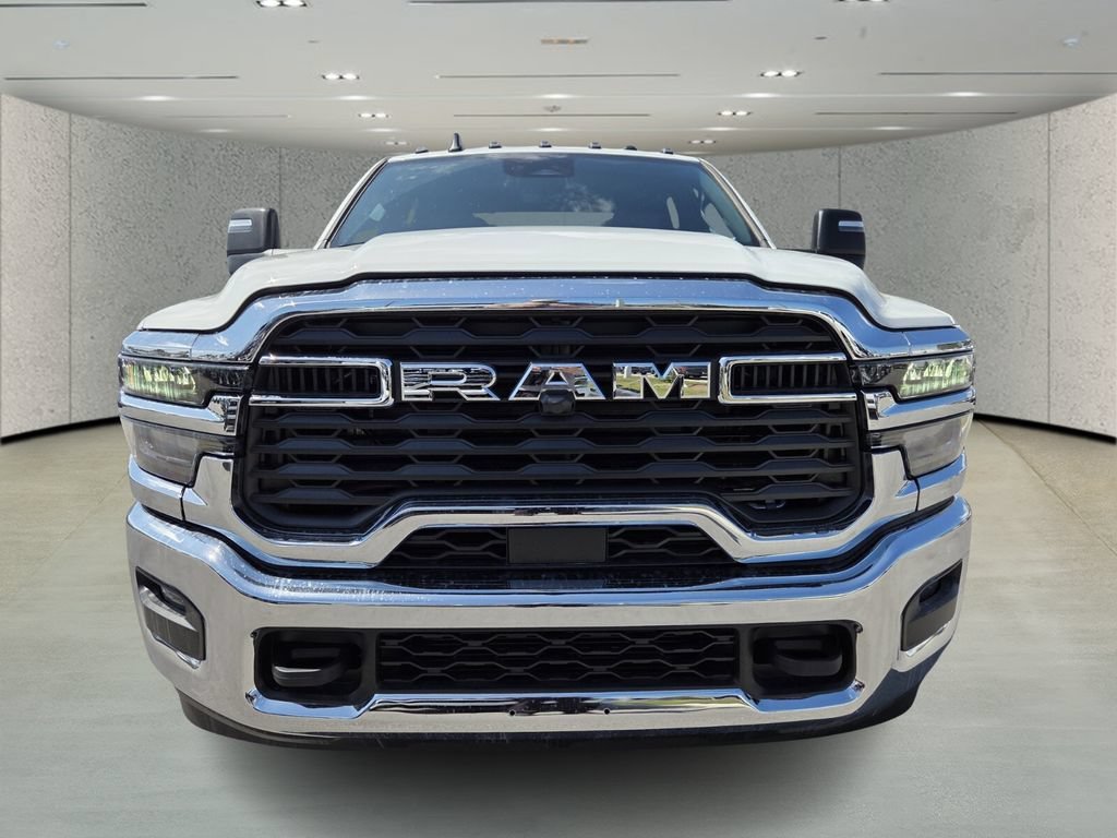 New 2026 Bright White Clear-Coat Exterior Paint RAM Tradesman image 2
