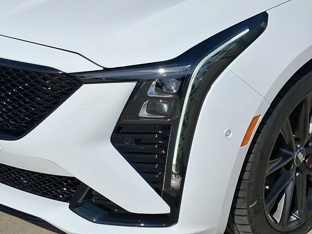 2026 Cadillac CT5 V-Series - Photo 7