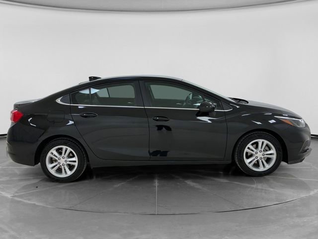 Used 2018 Chevrolet Cruze LT with VIN 1G1BE5SM9J7149970 for sale in Ankeny, IA