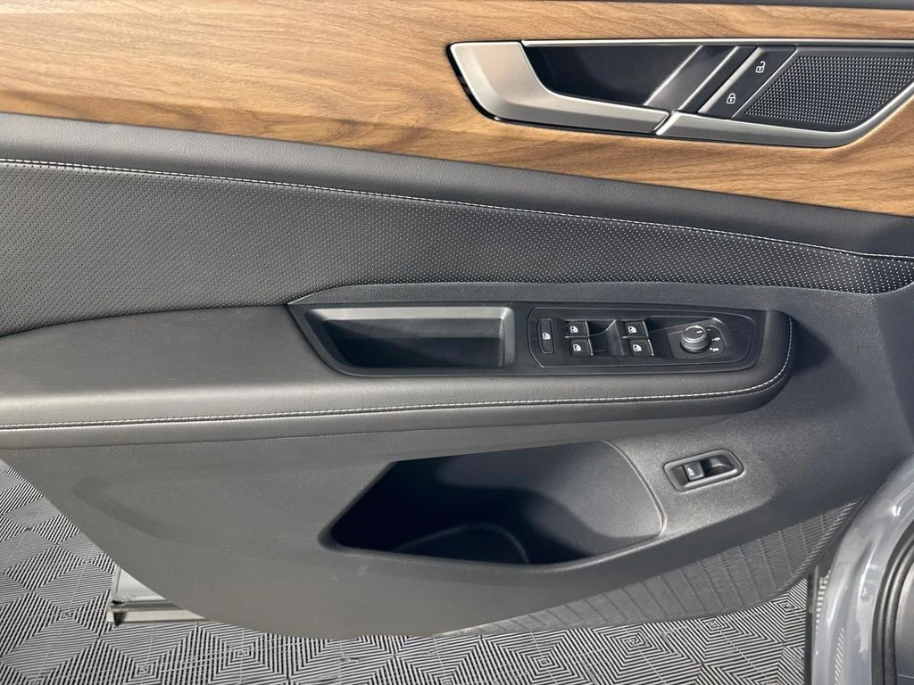 New 2026 Gray Volkswagen 2.0T SE w/Technology image 17