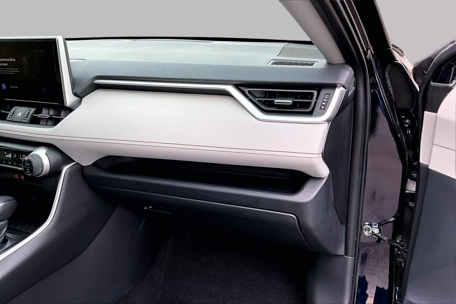 Used 2025 Blueprint Toyota Hybrid XLE Premium image 19
