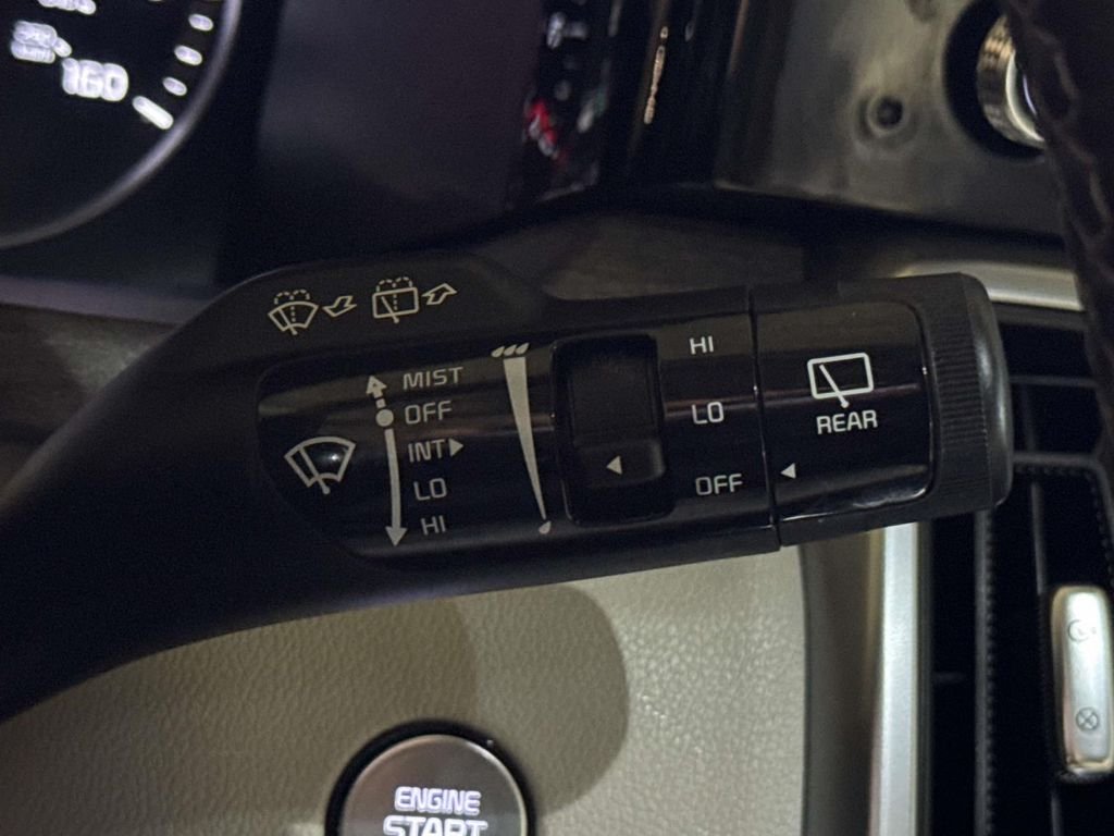 Used 2022 Black Kia S image 25
