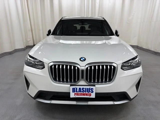 Used 2024 White BMW xDrive30i image 8