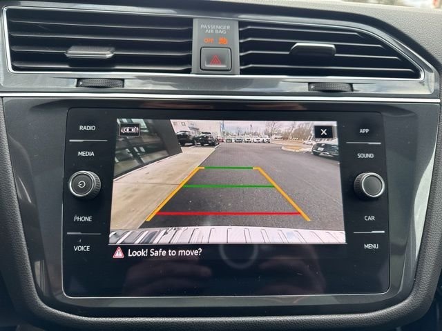 2022 Volkswagen Tiguan SE - Photo 16