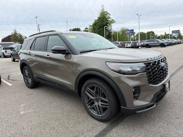 2026 Ford Explorer ST-LINE 4WD's photo