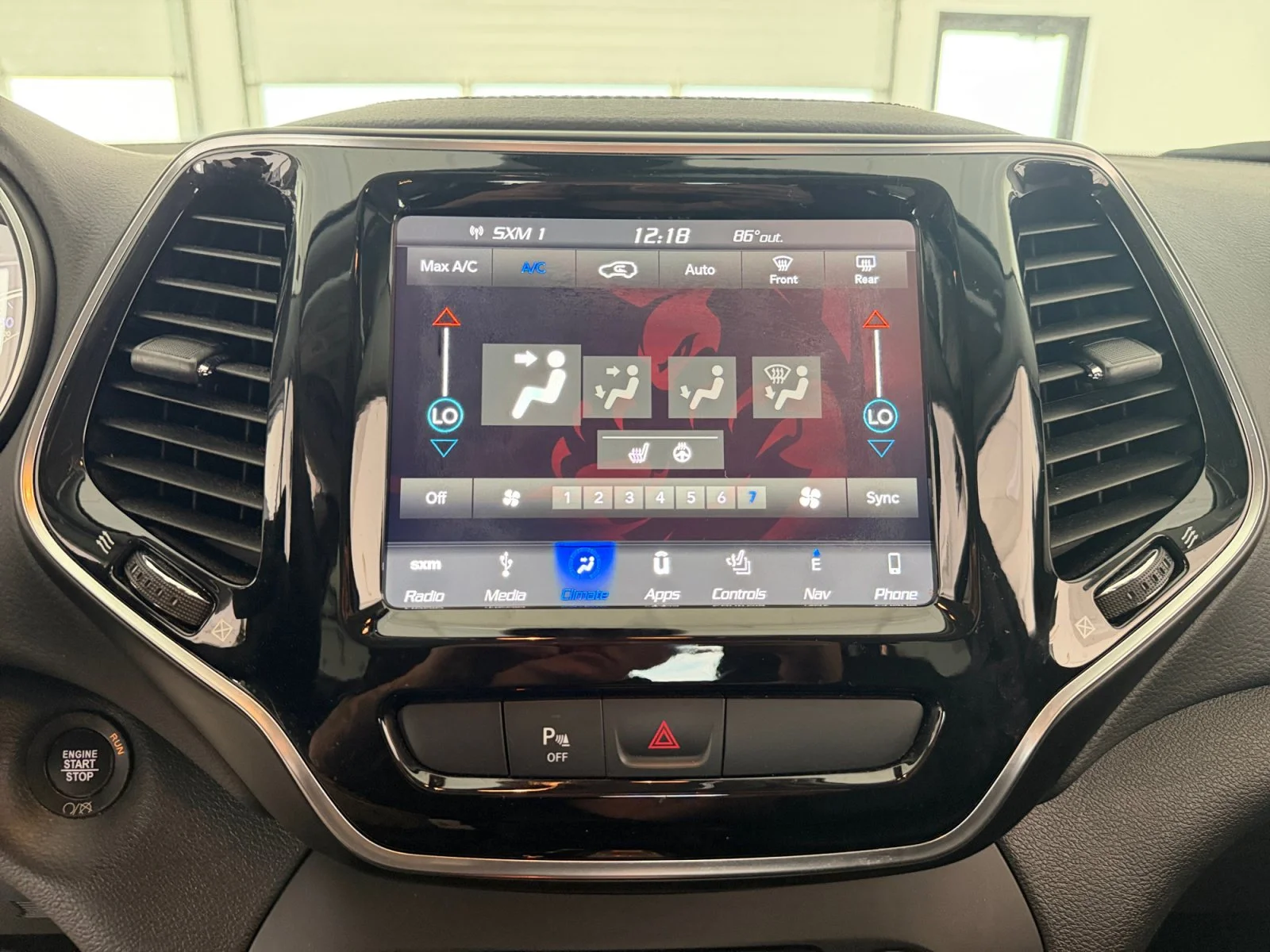 Used 2019 Bright White Clearcoat Jeep Limited image 25