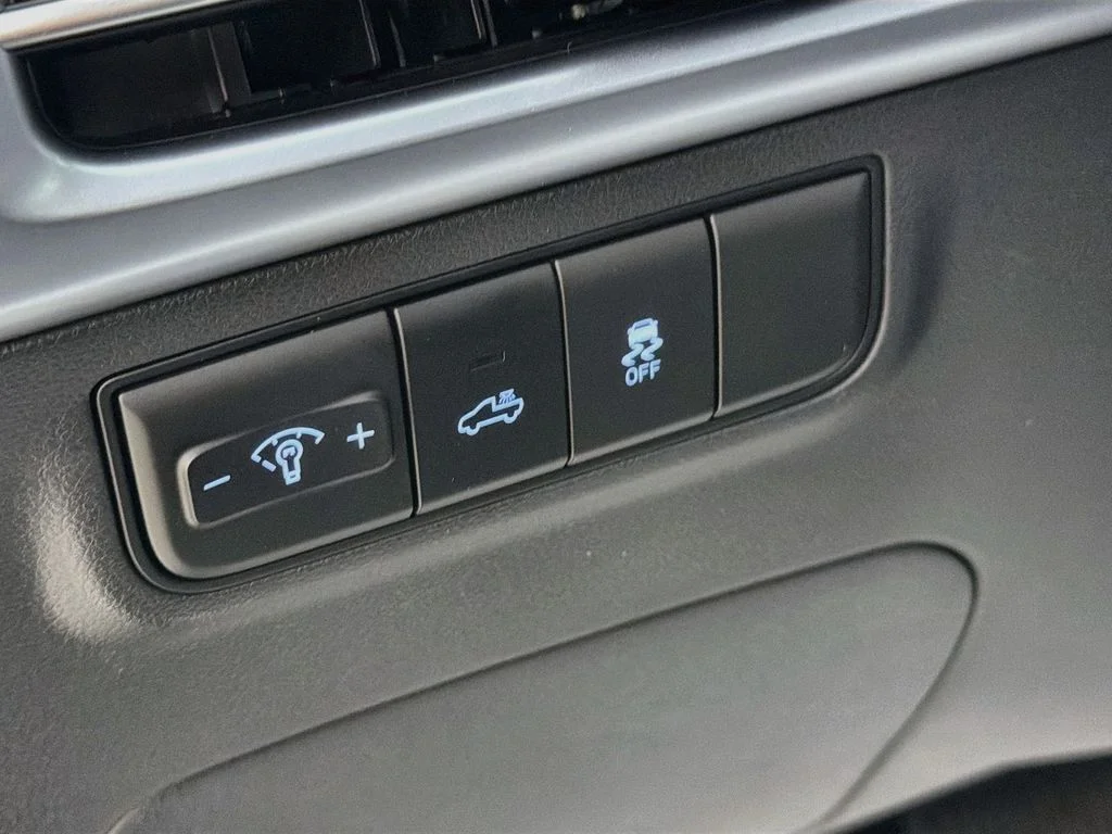 New 2027 Blue Stone Hyundai SEL Activity image 10