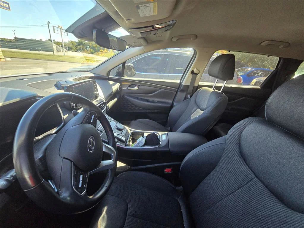 Used 2022 Silver Hyundai XRT image 4