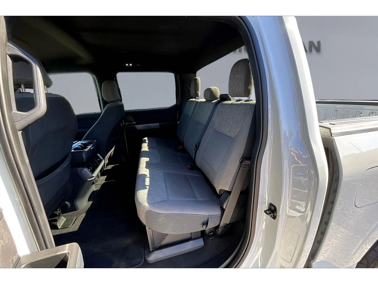 Used 2024 Gray Ford XLT image 18