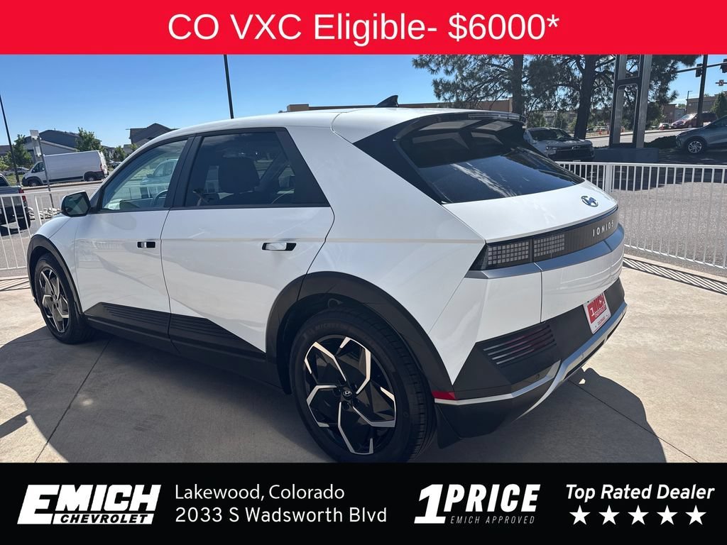 Used 2024 Atlas White Hyundai SE image 3