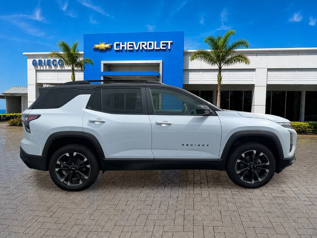 New 2027 Polar White Tricoat Chevrolet RS image 8