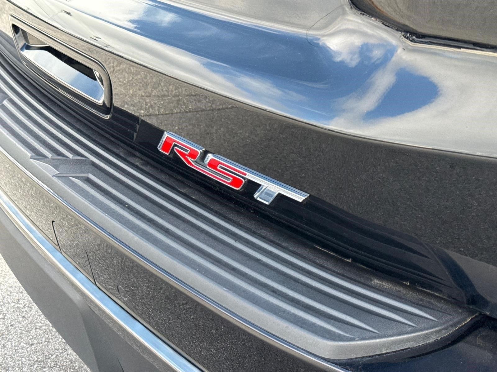 Used 2022 Black Chevrolet RST image 18