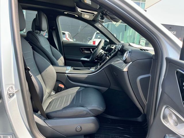 New 2026 MANUFAKTUR Cirrus Silver Magno Mercedes-Benz AMG® GLC 43 4MATIC® SUV image 22