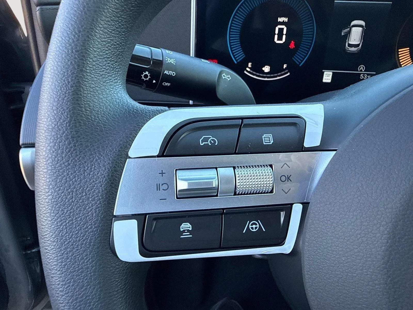 New 2026 Hampton Gray Hyundai SE image 30