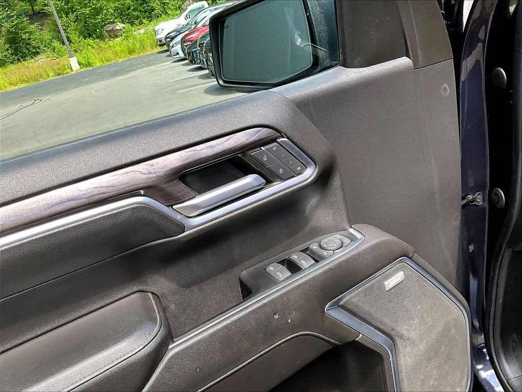 Used 2022 Gray Chevrolet LTZ image 11
