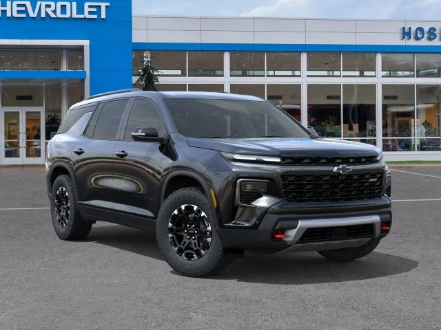 2027 Chevrolet Traverse Z71 - Photo 7
