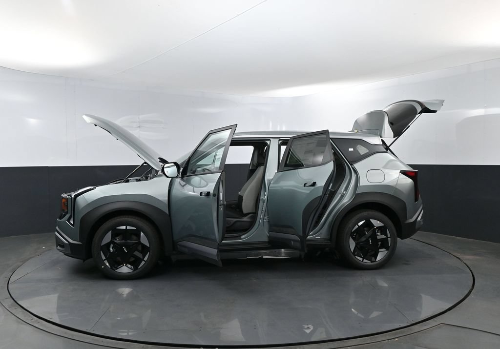 New 2027 Iceberg Green Kia S image 29