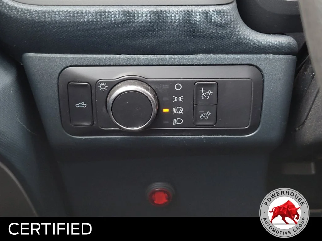 Used 2022 White Ford XL image 27