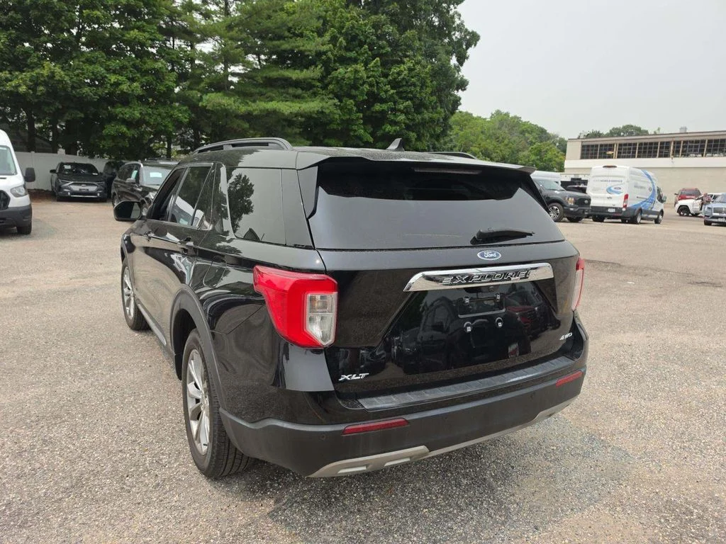 Certified Used 2023 Black Ford XLT image 9
